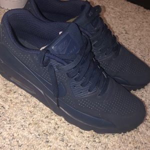 Navy Blue Air Max Nike’s - Size 9.5